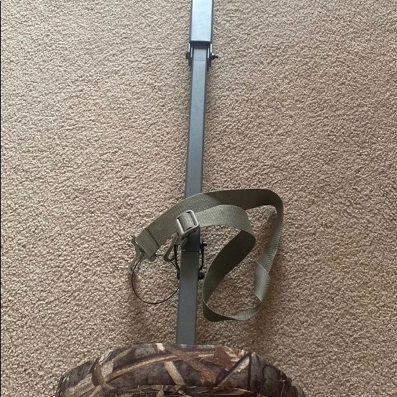 Banded Hunting Stool - Picture 3 of 3